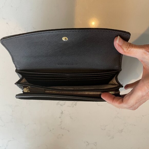 Michael Kors est 1981 Monogram Signature Wallet Brown + Gold Hardware Sz OS - Picture 8 of 11